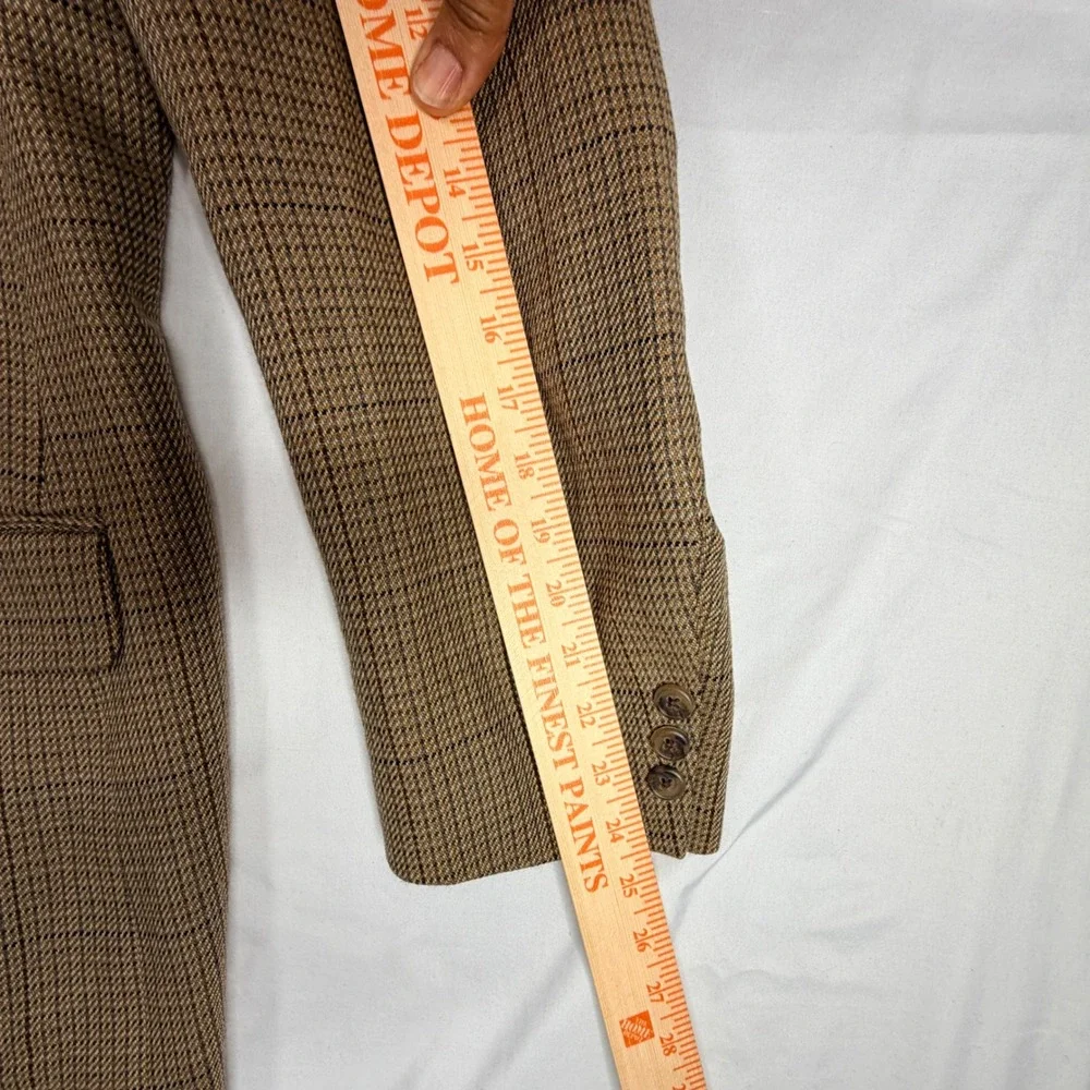 Vintage Burberrys Blazer 48 Brown Tan Check 100% Wool old money sports coat
